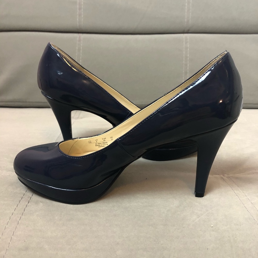 Nickels Navy platform heels